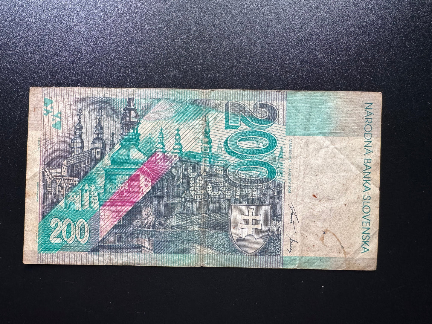 Slovakia 200 korun Banknote 1995 Old Circulated Paper Money Bank Bill P-26