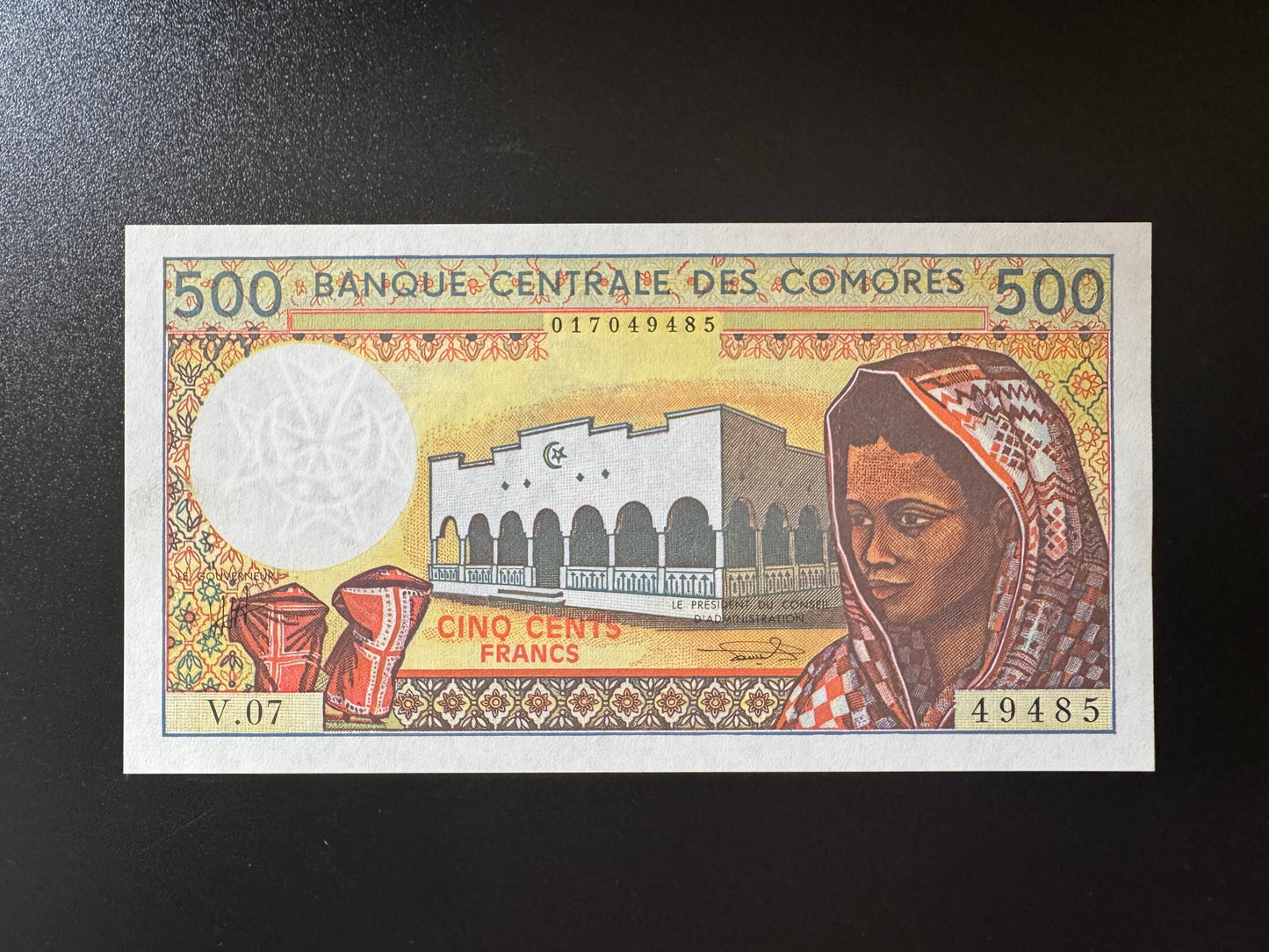 Comoros 500 Francs Banknote 2004 old UNC Paper Money Bank Bill P-10b
