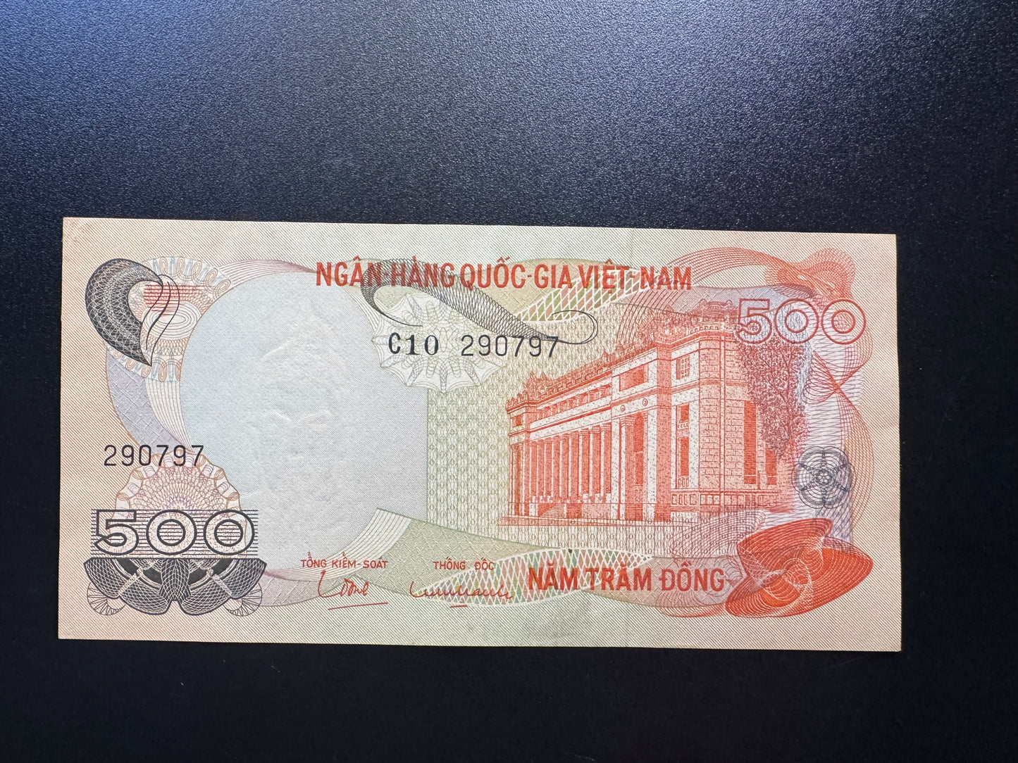 South Vietnam 500 Dong Banknote 1970 old UNC Paper Bank Bill P-28