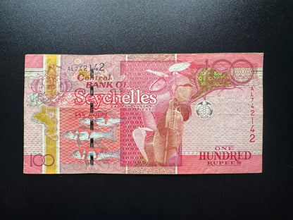 Seychelles 100 Rupees Banknote 2013 Circulated Paper Money Bank Bills p-39