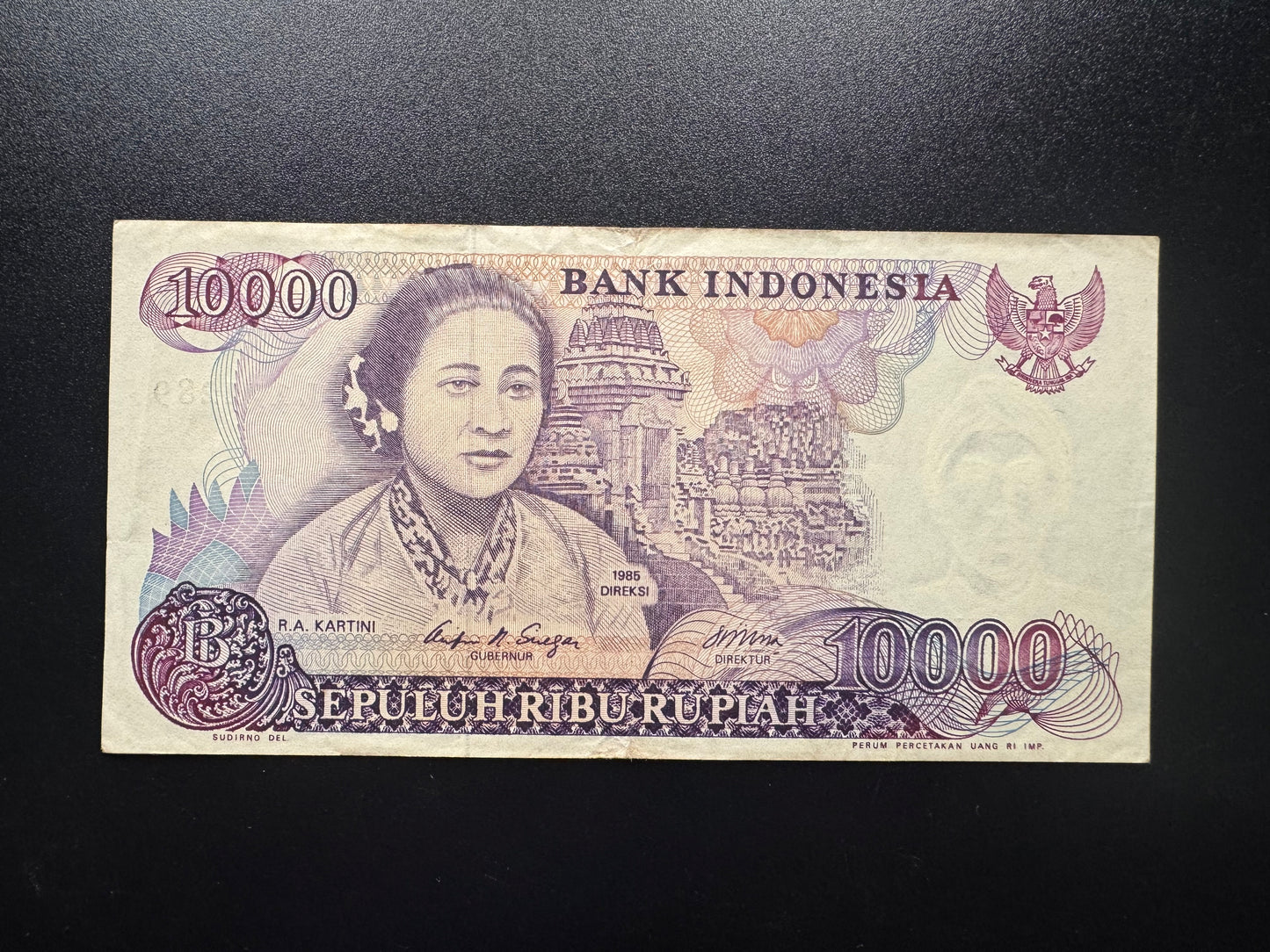 Indonesia 10000 Rupiah Banknote 1985 Old VF- Circulated Paper Money Bill p-126