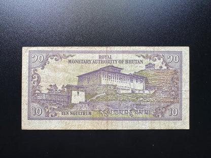 Bhutan 10 Ngultrum Collectible Banknote 2000 | Circulated | P-22 | Edge Cut Error