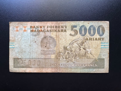 Madagascar 25000 Francs Collectible Banknote 1993 | Circulated | P-74a