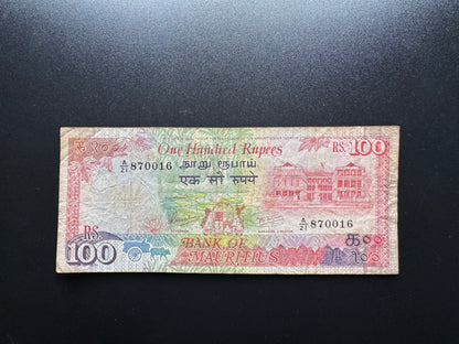 Mauritius 100 Rupees Collectible Banknote 1986 | Circulated | P-38