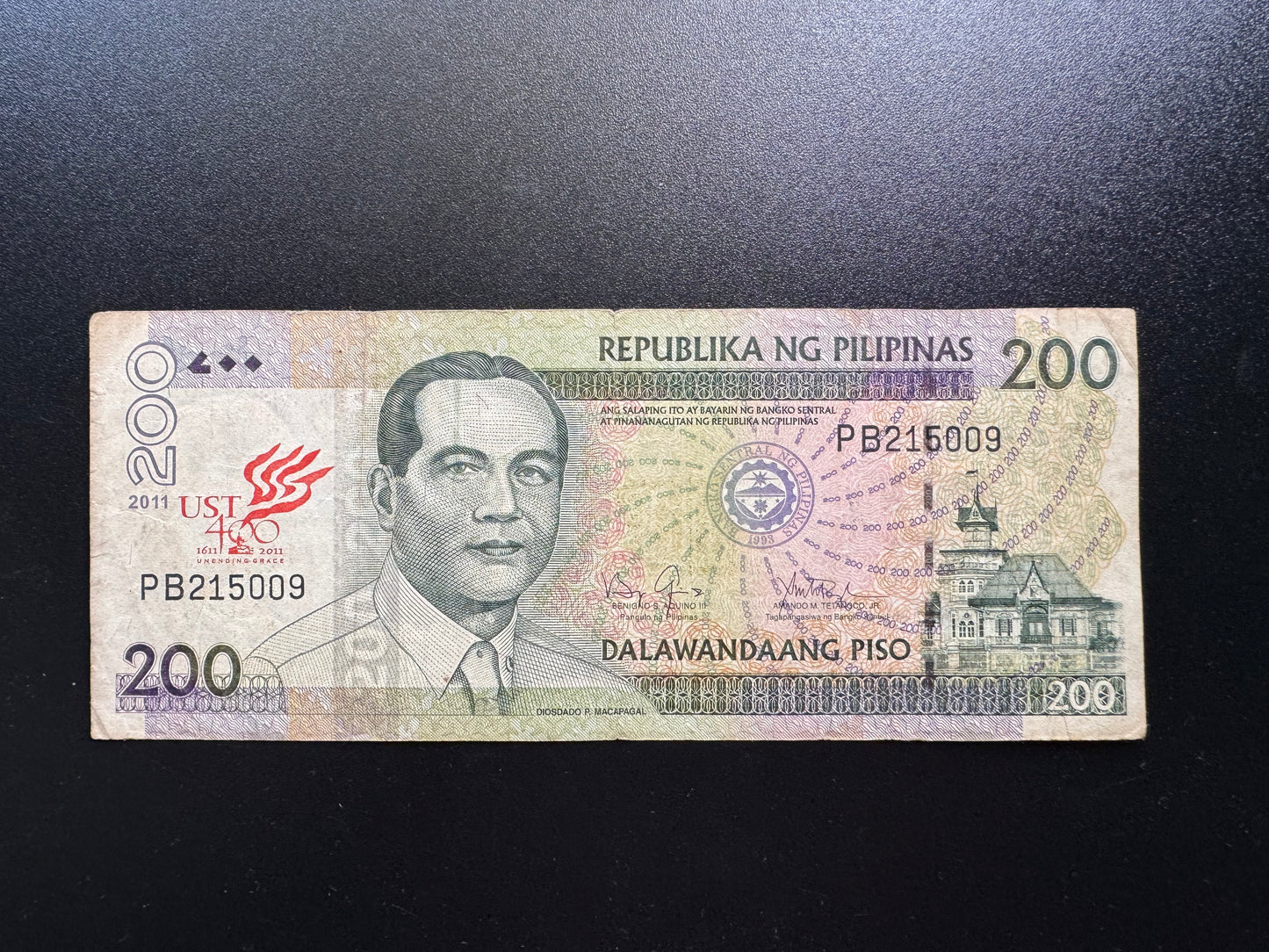 Philippines 200 Pesos Banknote 2011 Circulated Commemorative Bank Bill p-214