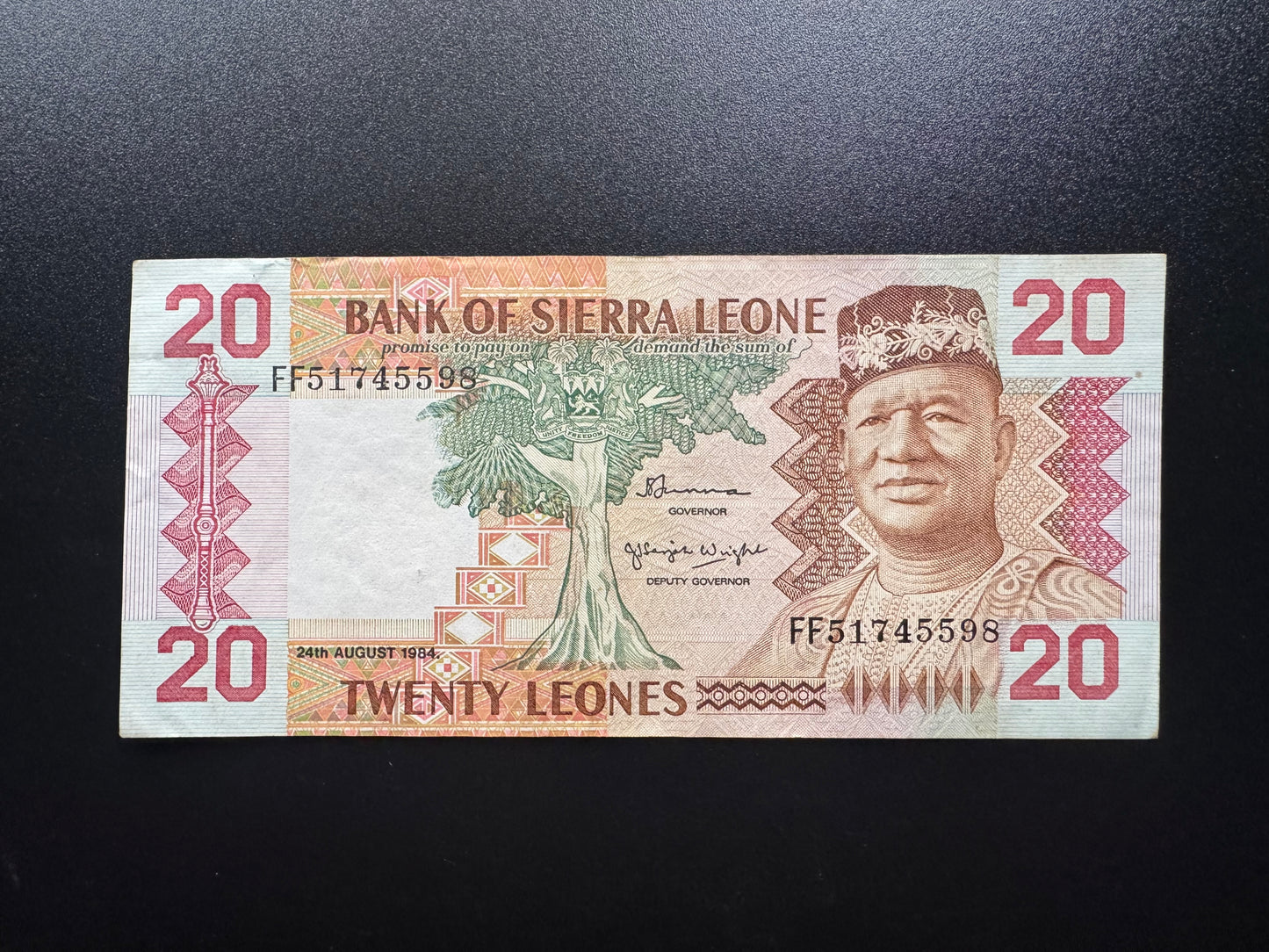 Sierra Leone 20 Leones Banknote Old 1984 UNC-AUNC Paper Money Bank Bill P-14