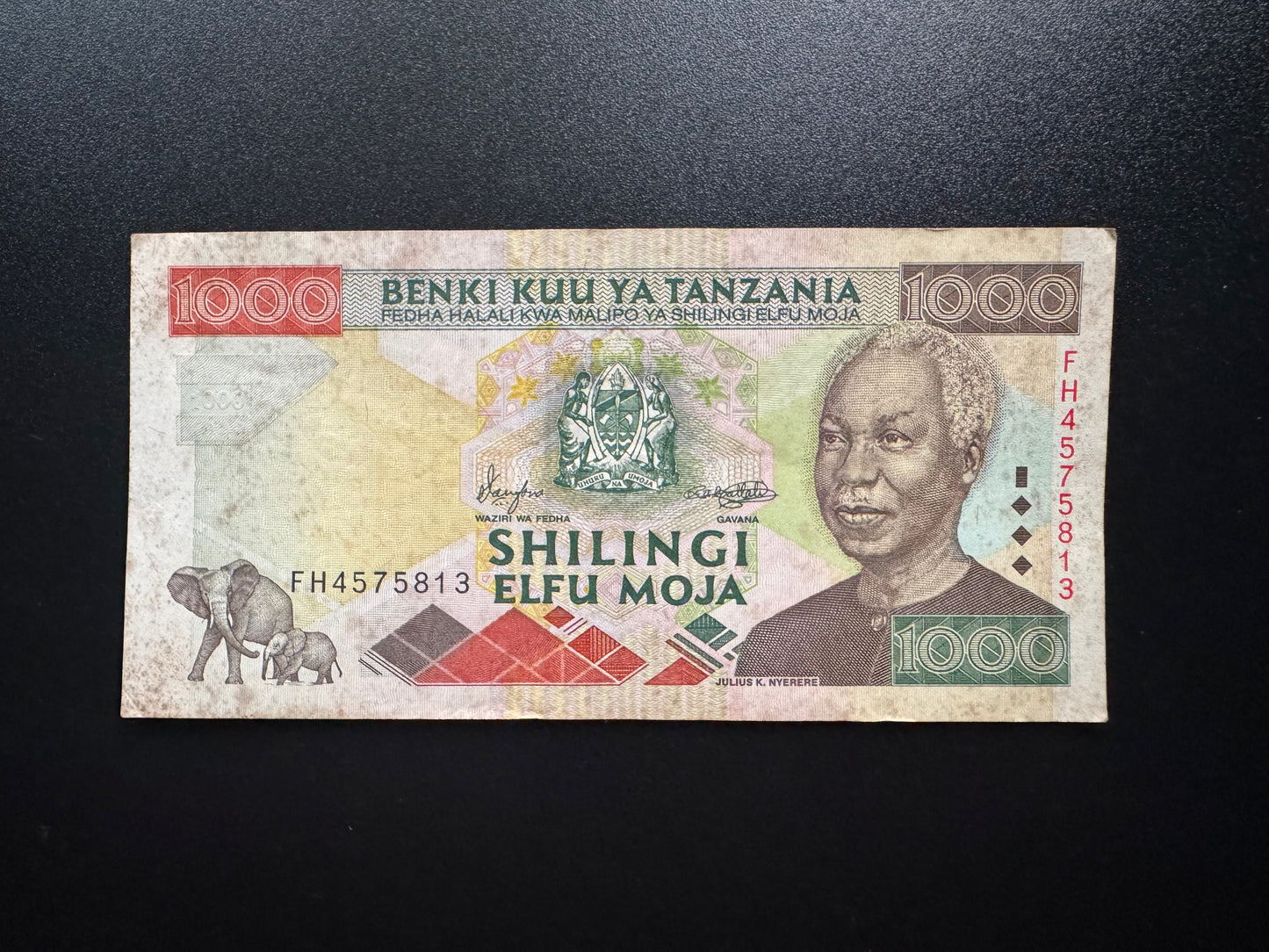 Tanzania 1000 Shillings 2000 Old Banknote Circulated Paper Money Bank Bill P-34