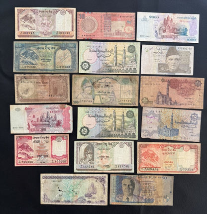17 Pcs Mixed Collectible Banknotes | World Banknote Lot from 7 Different Countries – Set 18