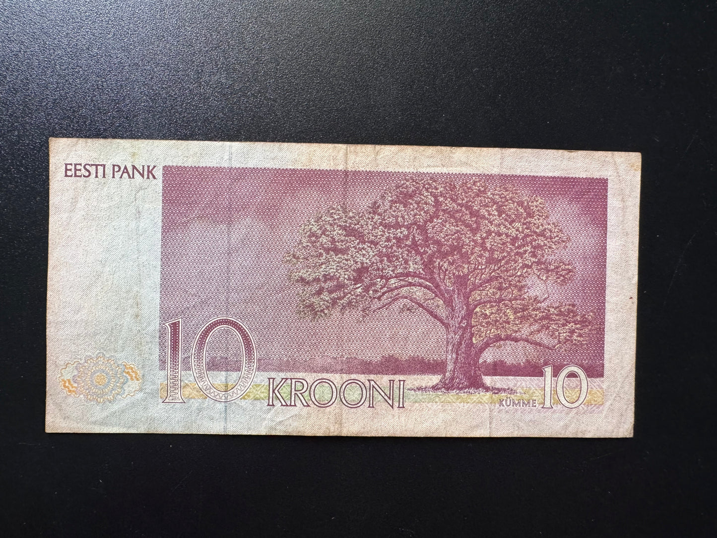 Estonia 10 Krooni Banknote 1992 Old Circulated Paper Money Eesti Bank Bill P-72