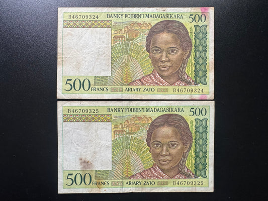 Madagascar 500 Francs Banknotes 1995 old S/N Consecutive Numbers Bills 2 Pcs/Lot