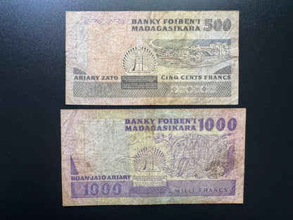 Madagascar 500, 1000 Ariary Banknotes 1988 old Circulated Bank Bills 2 Pcs / Lot