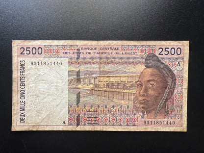 West Africa States Ivory Coast 2500 Francs Banknote 1993 Old Circulated Bill BCEAO P-112