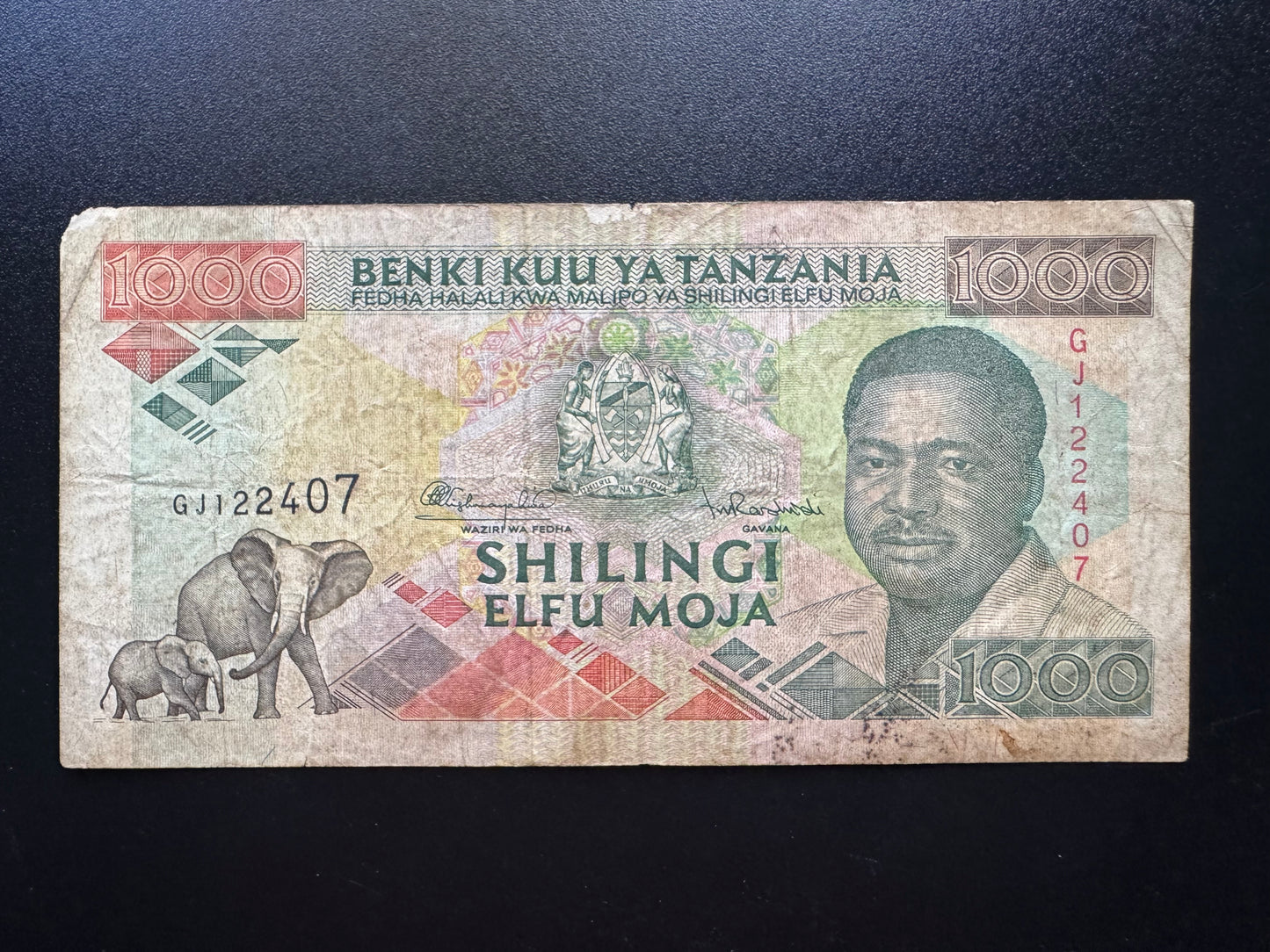 Tanzania 1000 Shillings Banknote 1990 Old Circulated Paper Money Bank Bill P-22