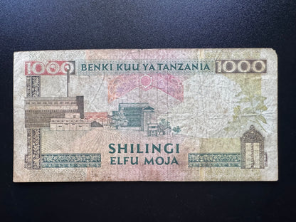 Tanzania 1000 Shillings Banknote 1990 Old Circulated Paper Money Bank Bill P-22