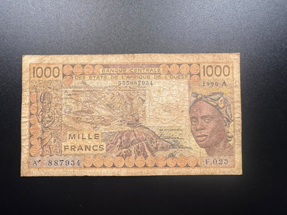 West Africa States Ivory Coast 1000 Francs Banknote 1990 Circulated Bill P-107A